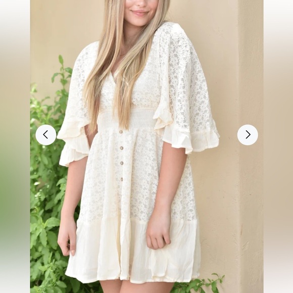 NWT PaperMoon Ivory Lace Smocked Waist Boho Flowy Mini Dress Women's Size Medium - Picture 6 of 12